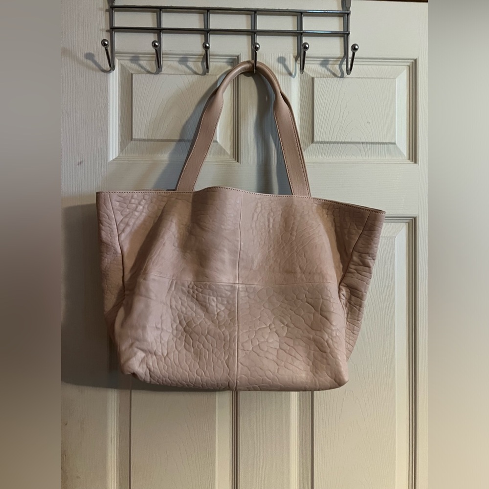 Antonio Melani Bubble leather tote bag, cream blush, NWOT